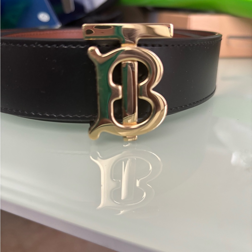 Burberry belt